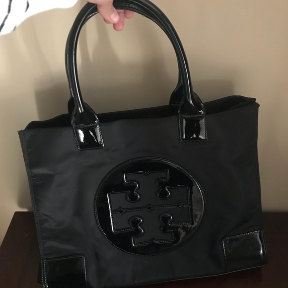 Tory Burch Handbags - Tory Burch Ella Nylon tote